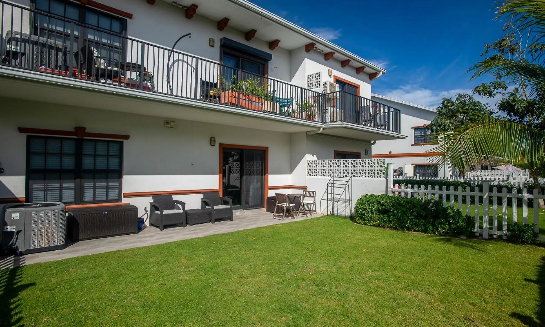 West Bay Oasis 2Br Condo With Pool Cayman Islands