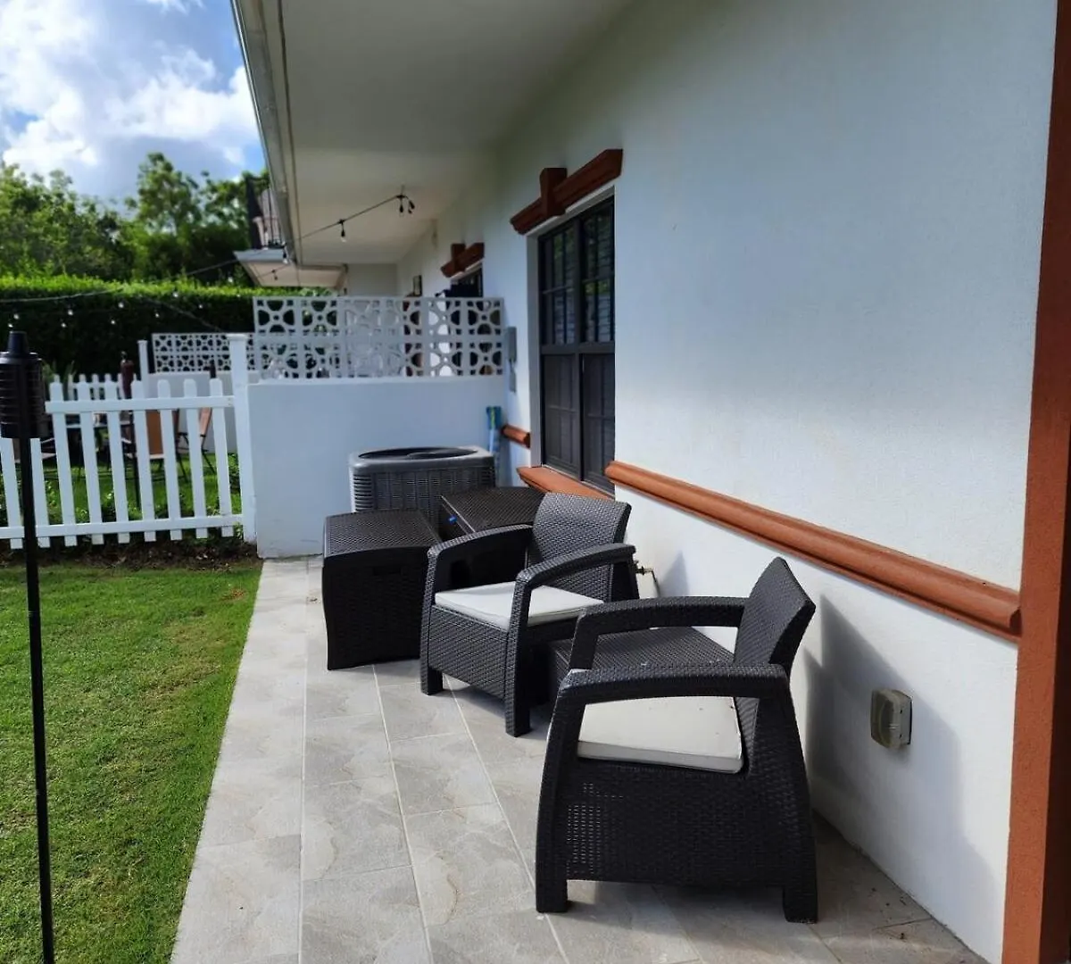 West Bay Oasis 2Br Condo With Pool West Bay